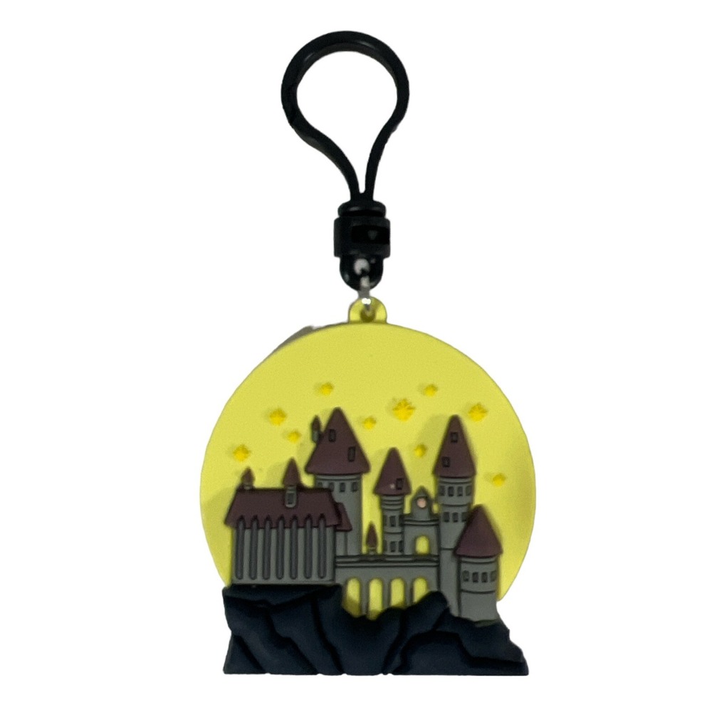 MONOGRAM HARRY POTTER SERIES 8 COLLECTORS BAG CLIP WINTER HOGWARTS SNOW GLOBE